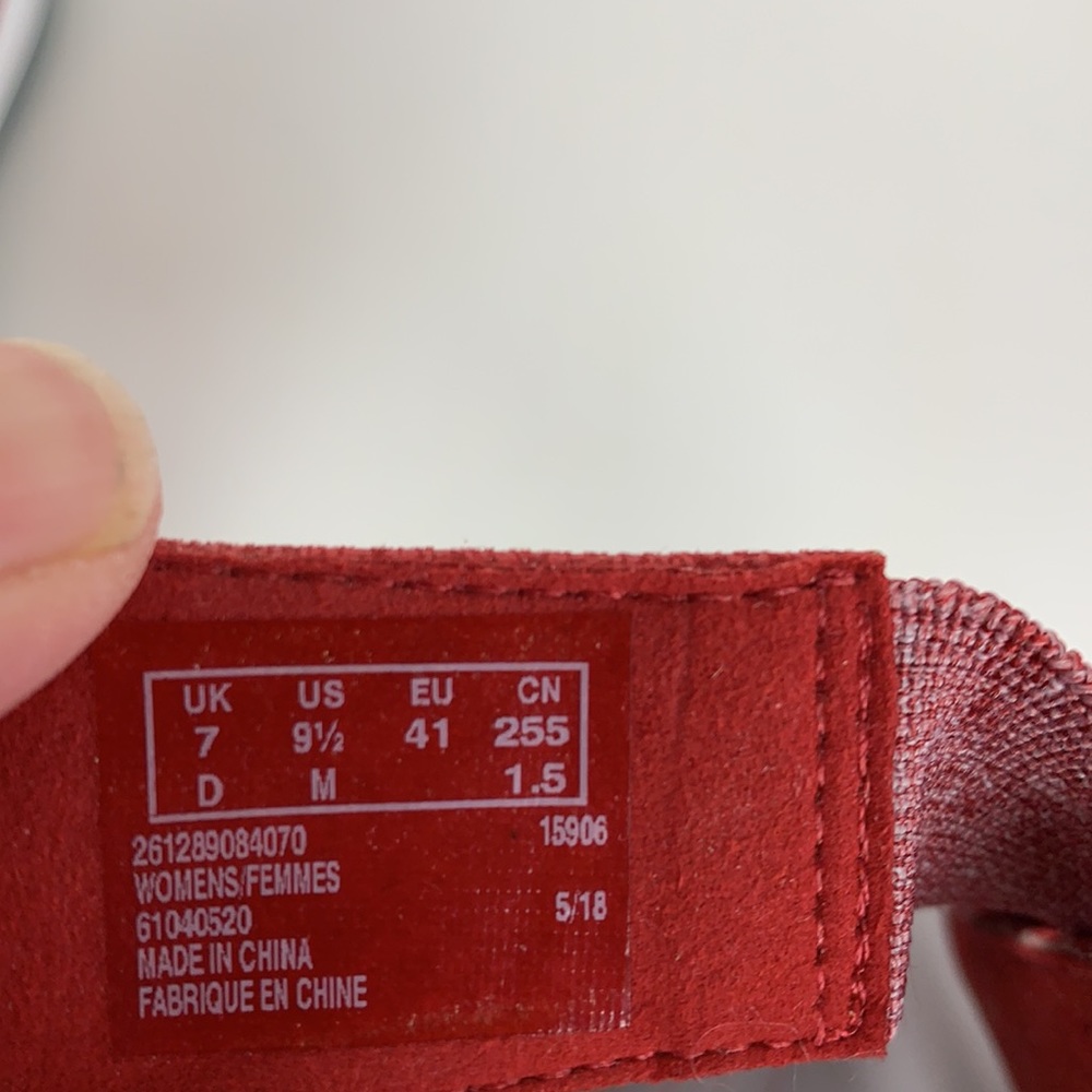 NIB Clarks Arla Shaylie Strappy Sport Sandal 9.5M - Picture 6 of 6